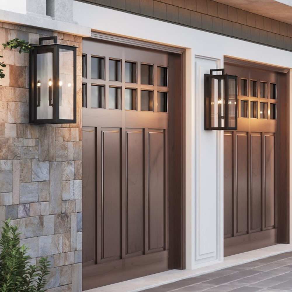 Vala Outdoor Wall Lantern