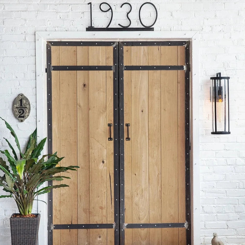 Arthur Outdoor Wall Lantern